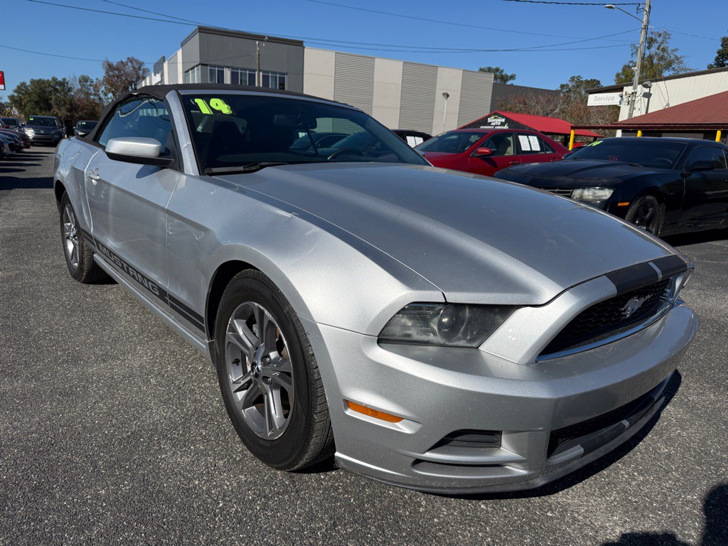 2014 Ford Mustang Image 2