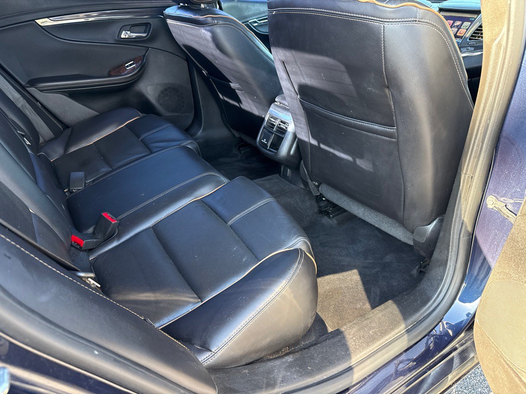 2015 Chevrolet Impala Image 11