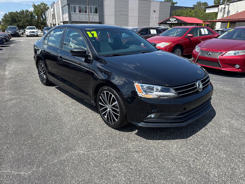 2017 Volkswagen Jetta Image 2