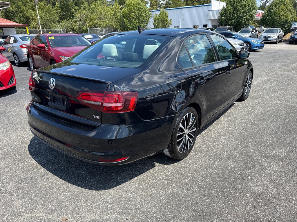 2017 Volkswagen Jetta Image 3