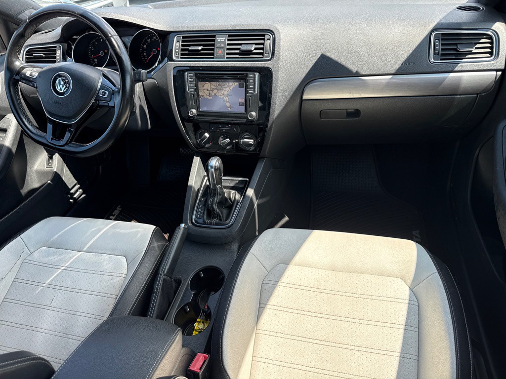 2017 Volkswagen Jetta Image 9