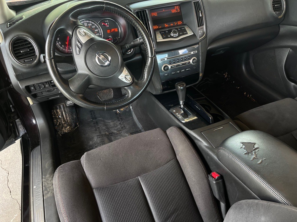 2010 Nissan Maxima Image 4