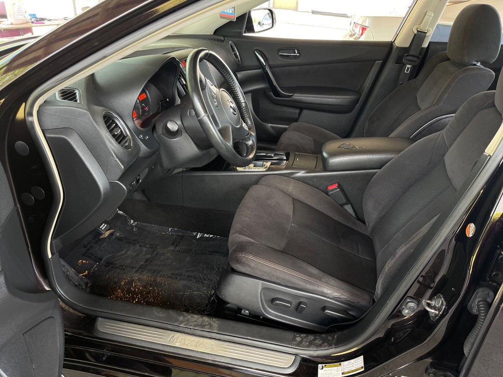 2010 Nissan Maxima Image 7