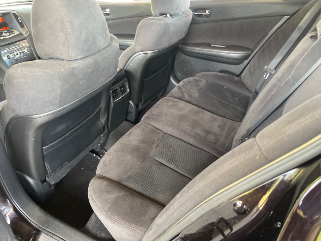 2010 Nissan Maxima Image 8