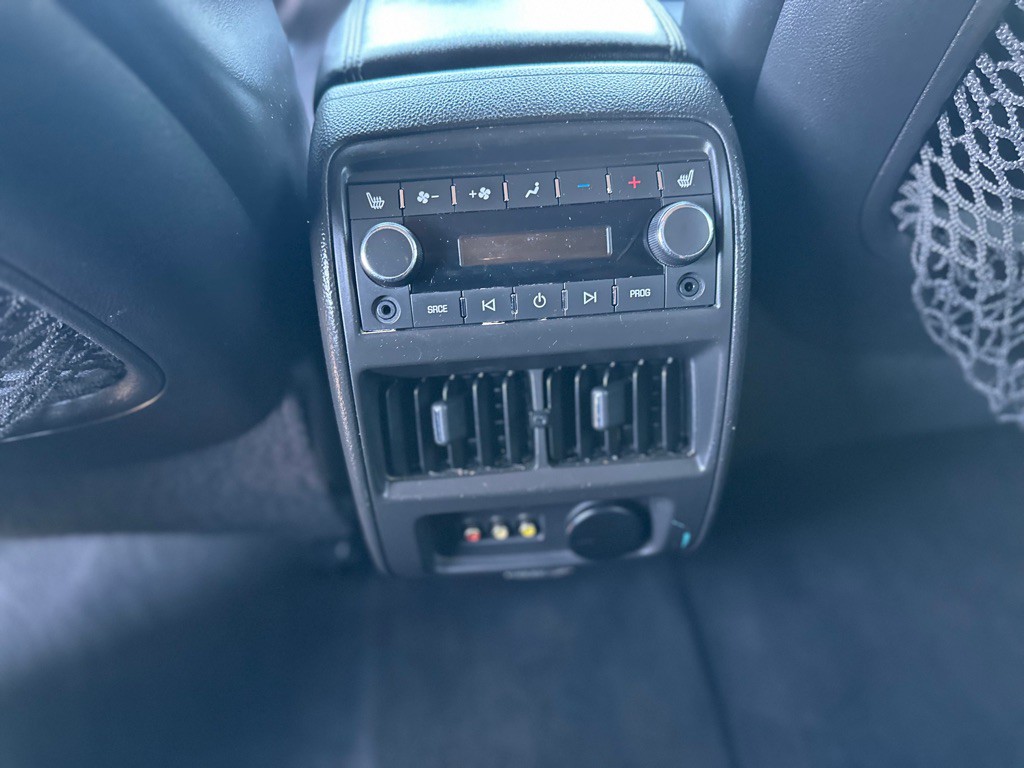 2012 Cadillac SRX Image 28