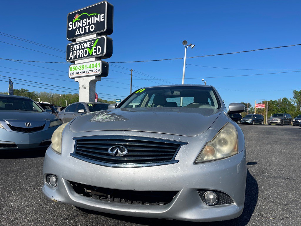 2011 INFINITI G37 Image 7