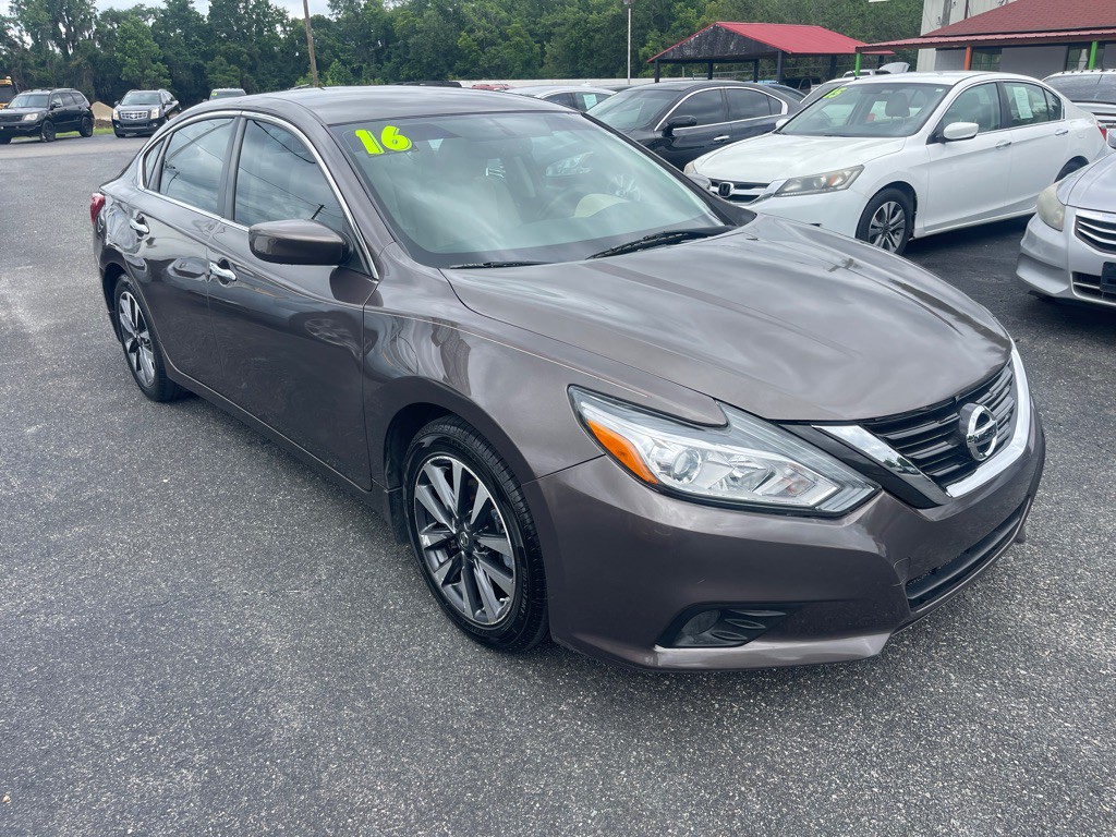 2016 Nissan Altima Image 2