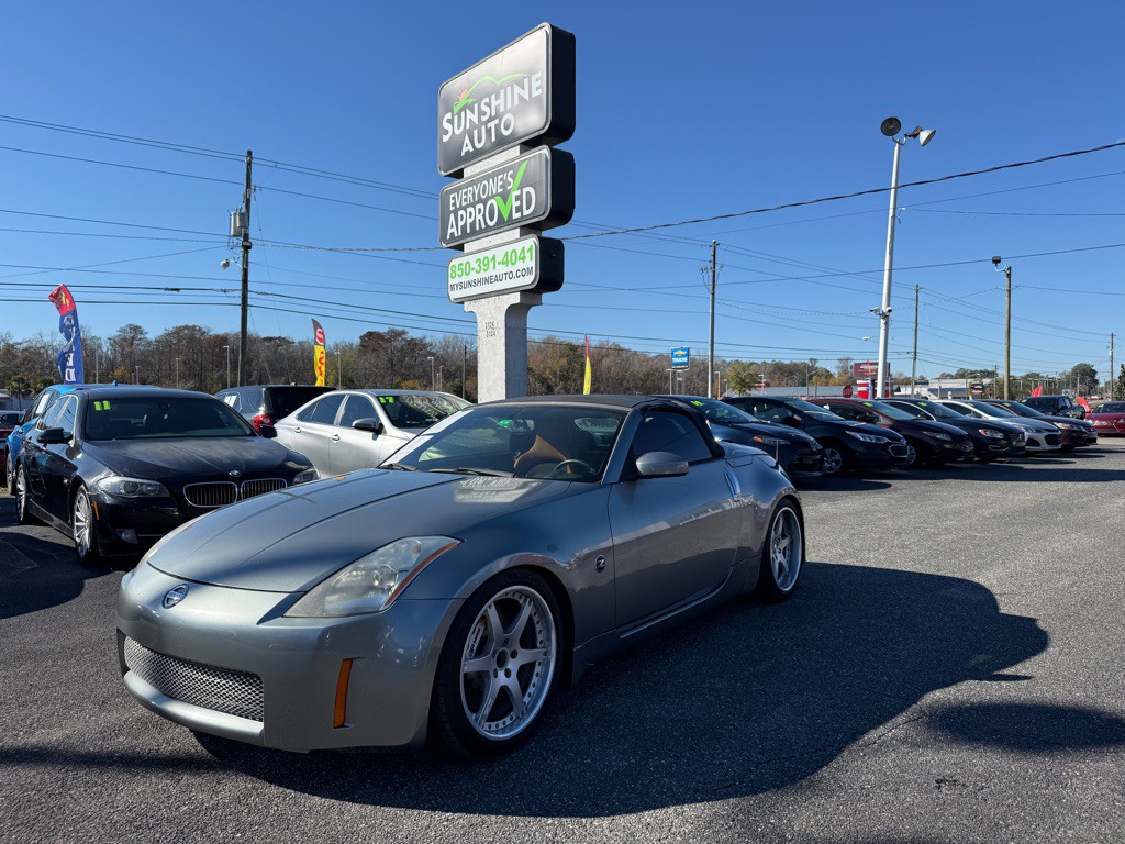 2004 Nissan 350Z Image 1
