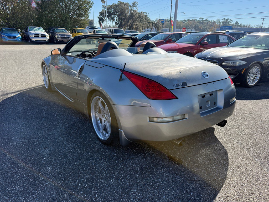 2004 Nissan 350Z Image 6