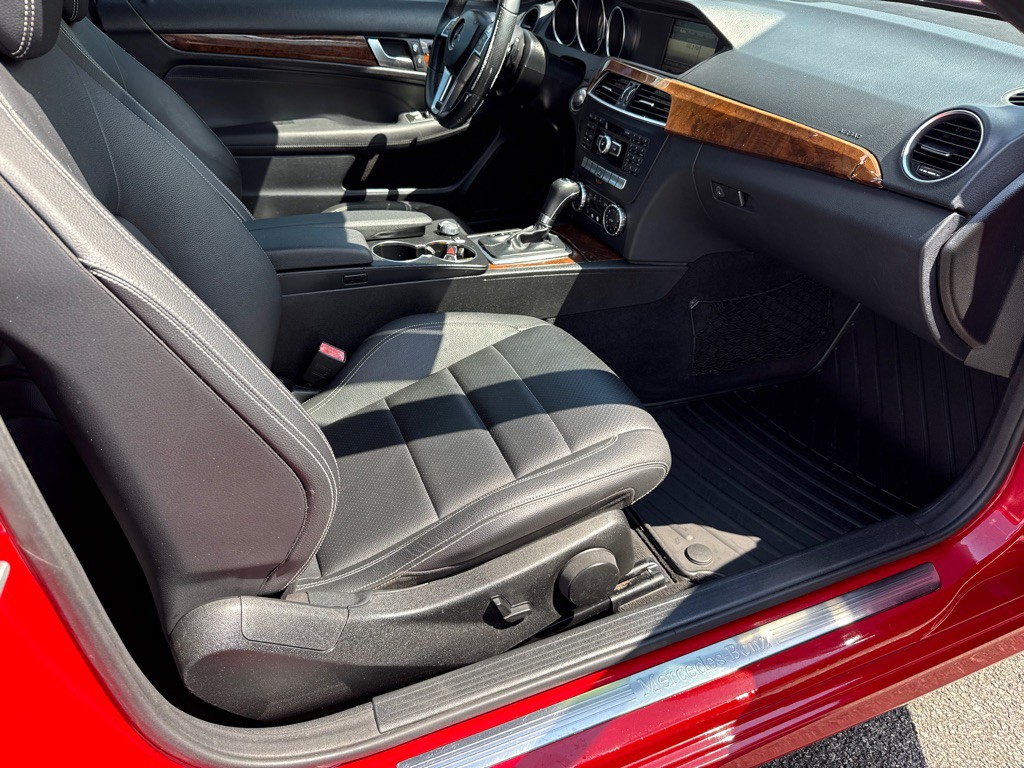 2014 Mercedes-Benz C-Class Image 7