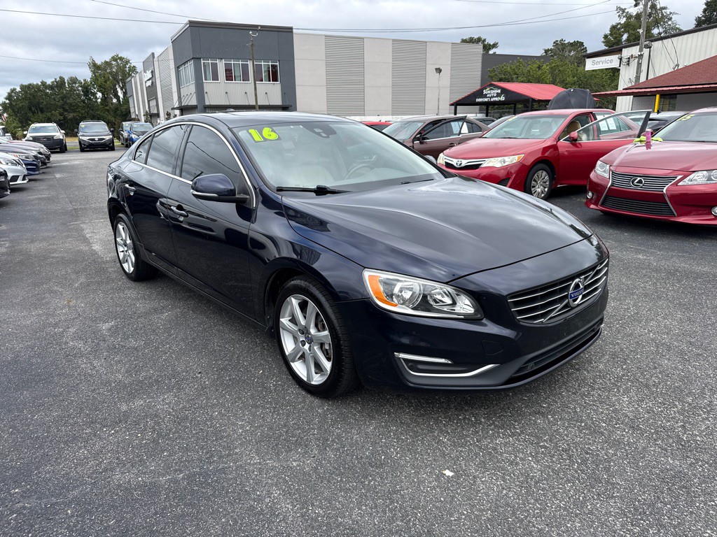 2016 Volvo S60 Image 2