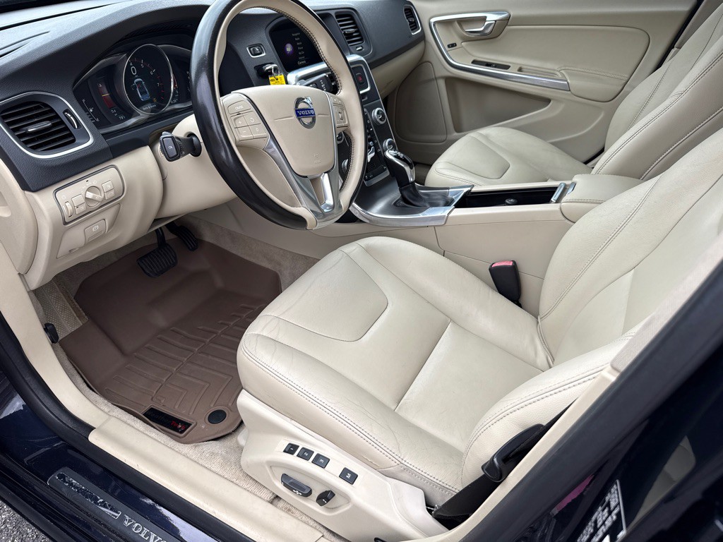 2016 Volvo S60 Image 6