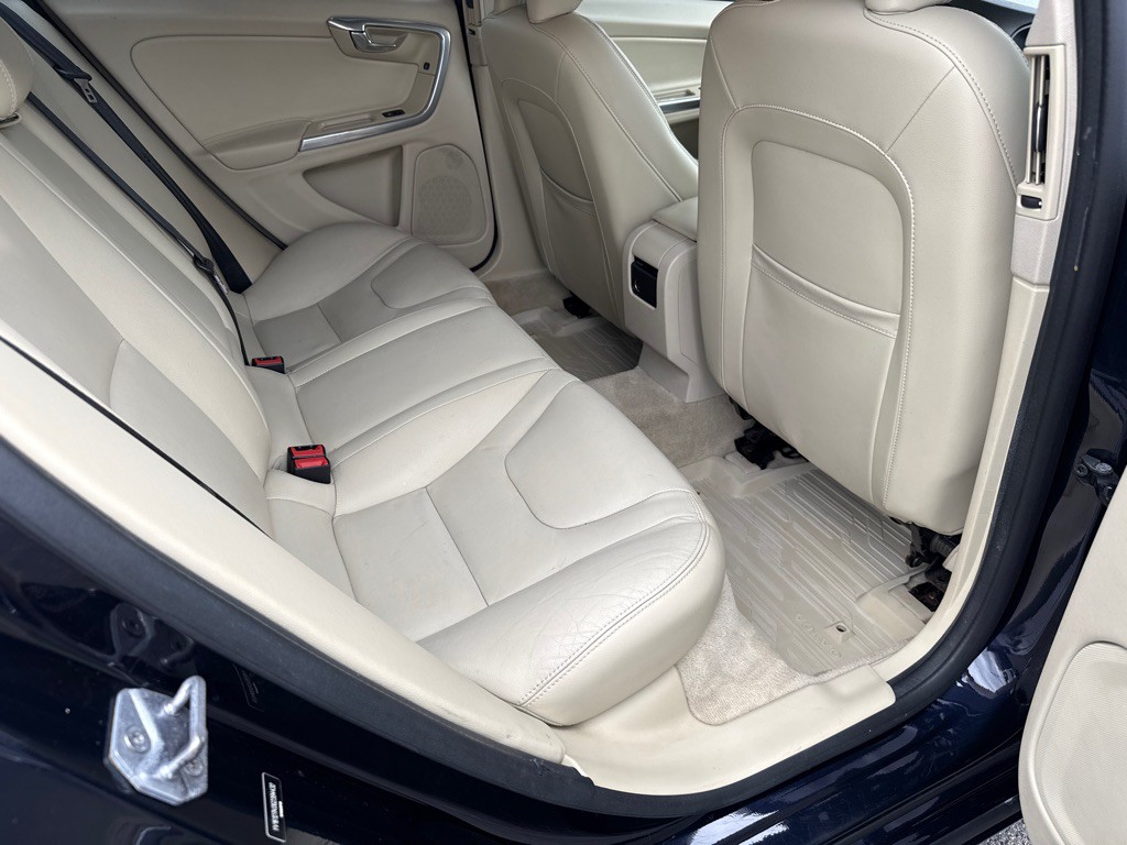 2016 Volvo S60 Image 8