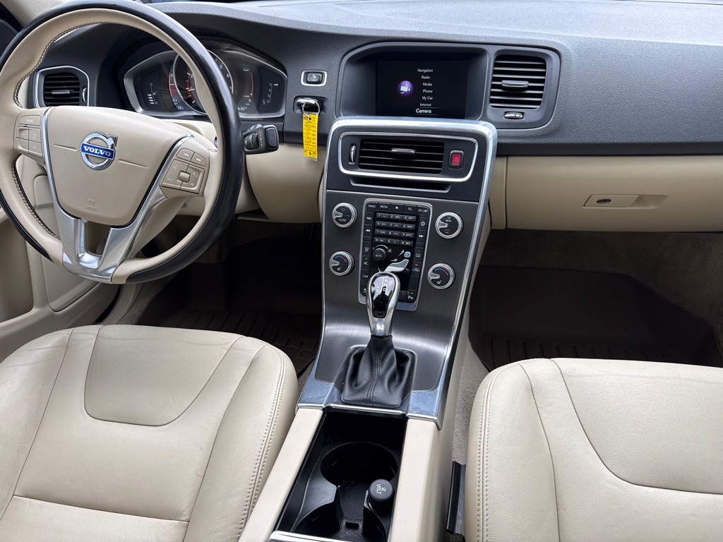2016 Volvo S60 Image 10