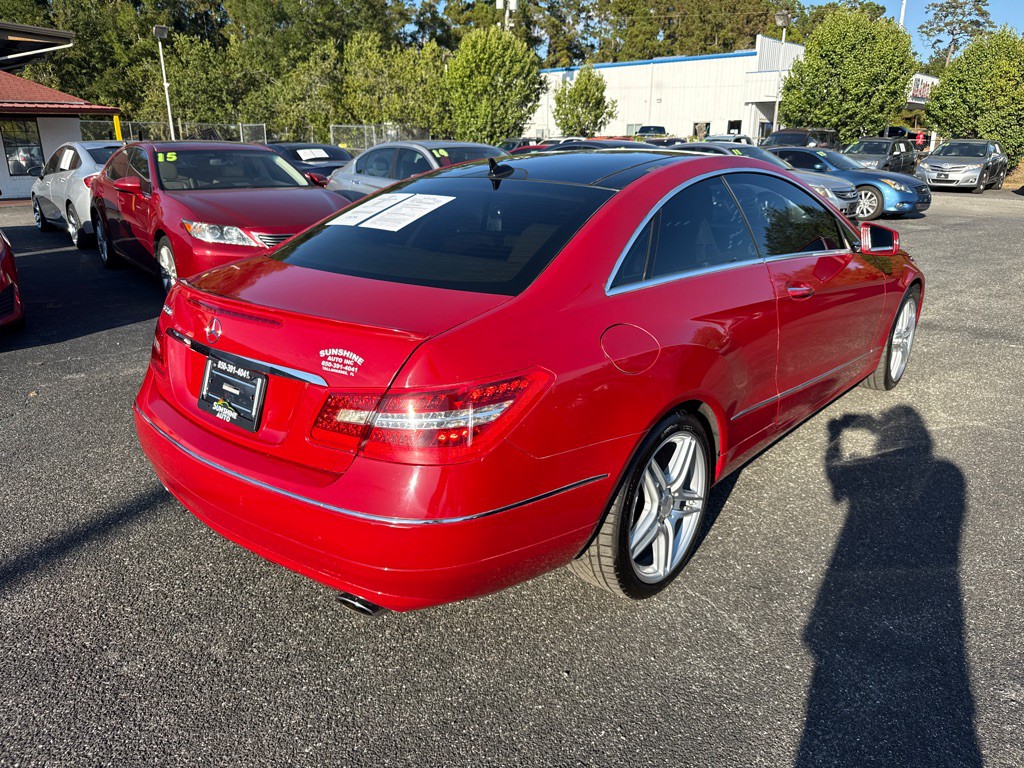 2013 Mercedes-Benz E-Class Image 3