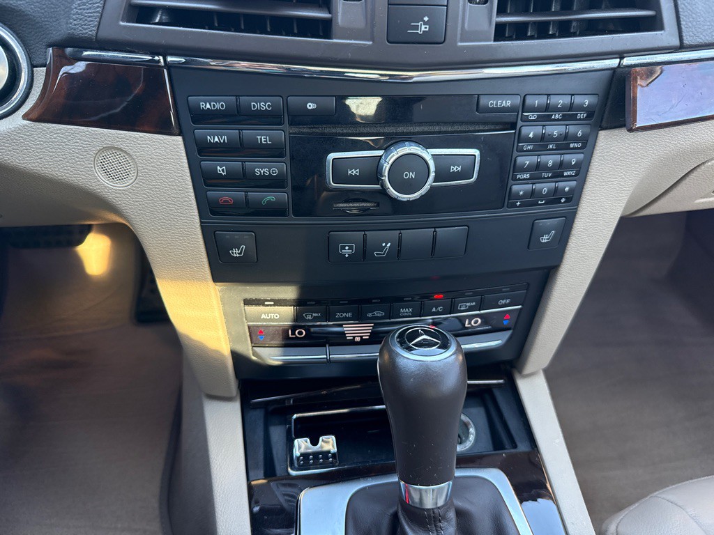 2013 Mercedes-Benz E-Class Image 10