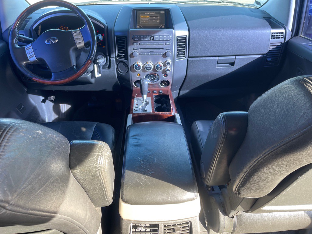 2005 INFINITI QX56 Image 10