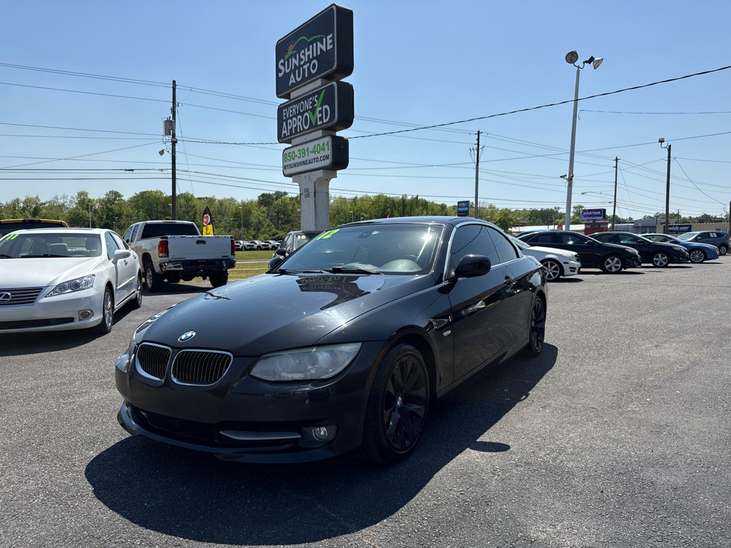 2012 BMW 3 Series Image 1