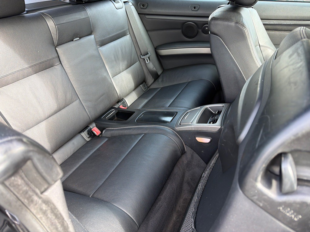 2013 BMW 3 Series Image 8