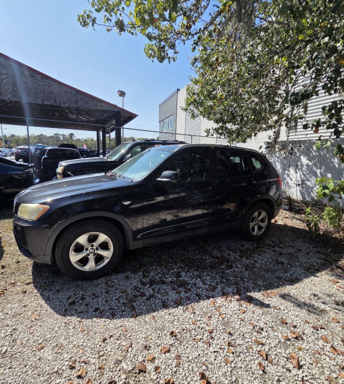 2011 BMW X3 Image 2