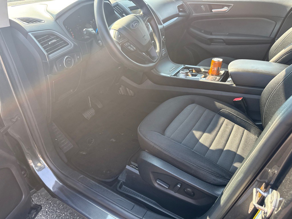 2020 Ford Edge Image 5