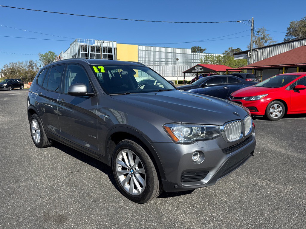 2017 BMW X3 Image 2