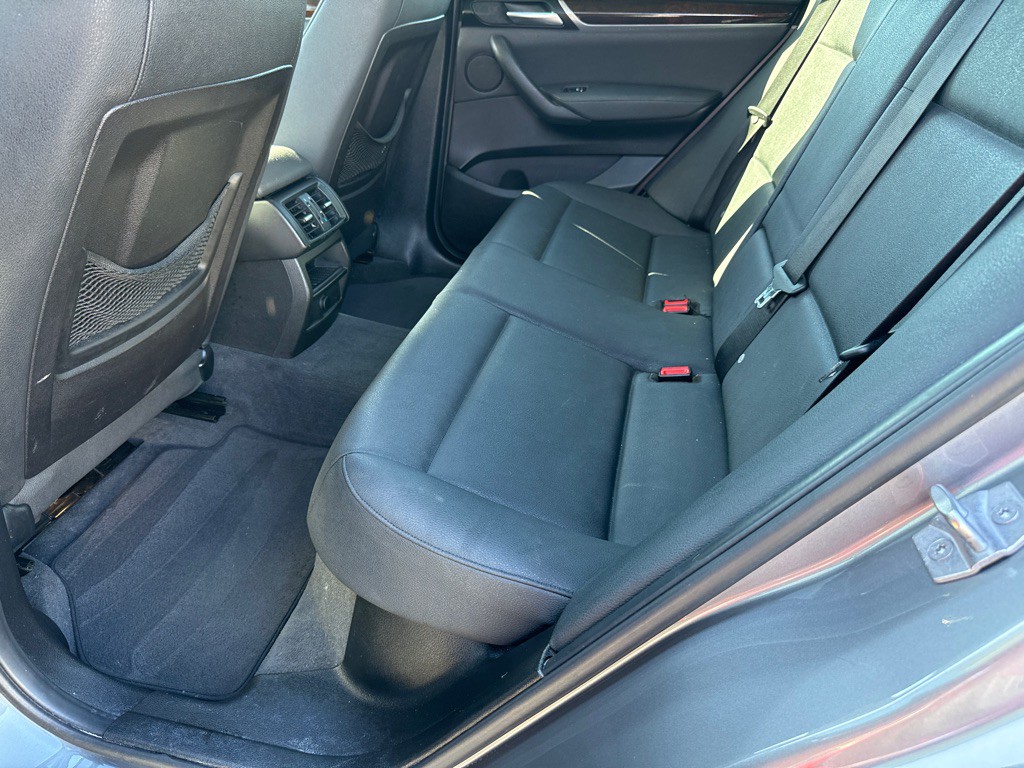 2017 BMW X3 Image 7