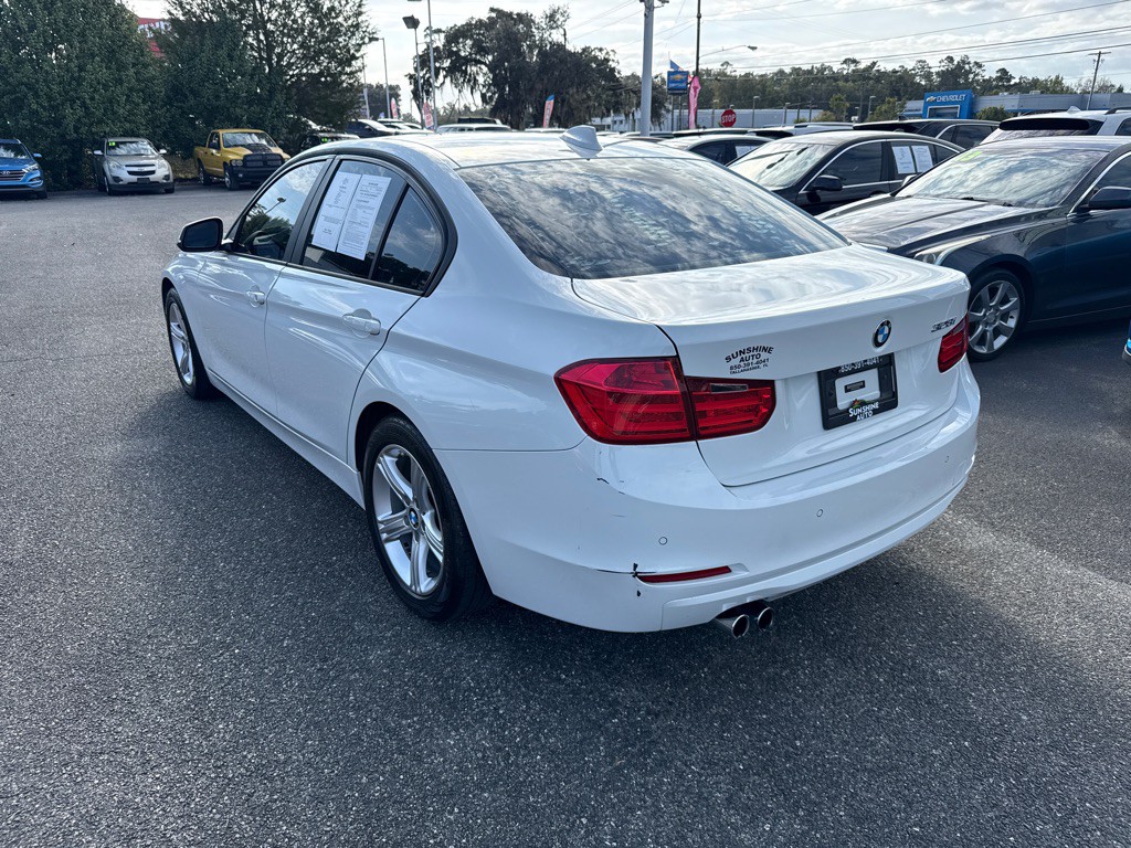 2015 BMW 3 Series Image 4