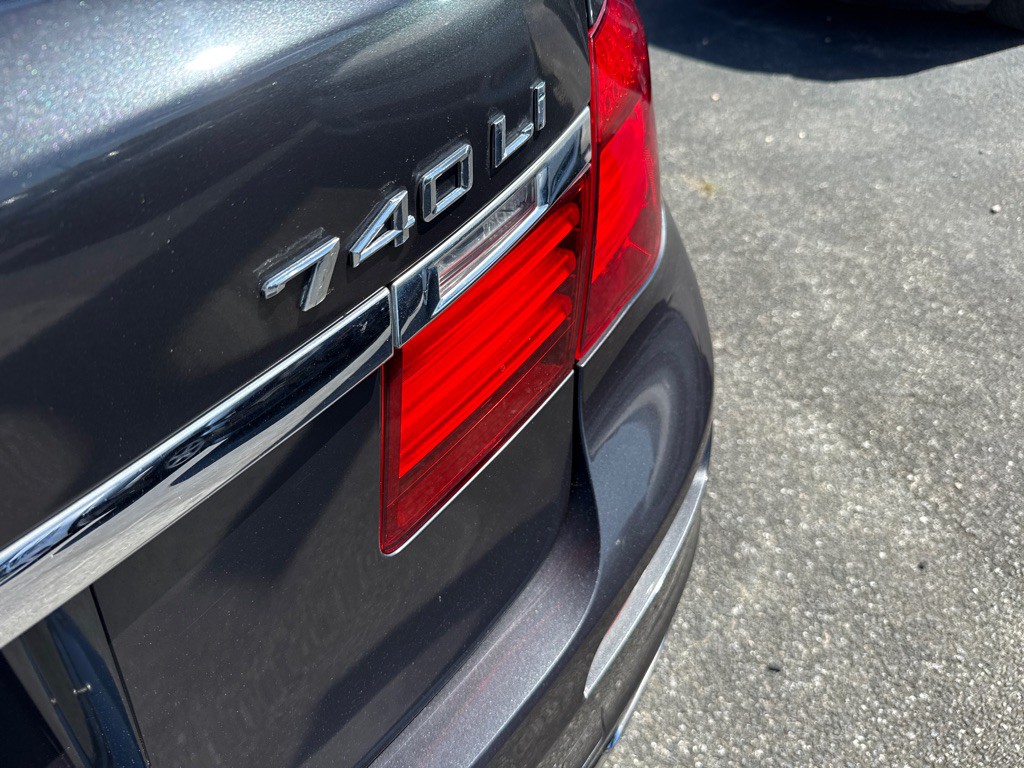 2014 BMW 7 Series Image 5