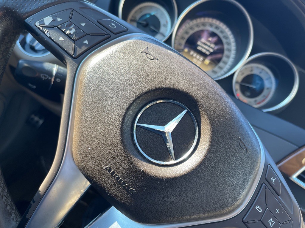 2012 Mercedes-Benz C-Class Image 6
