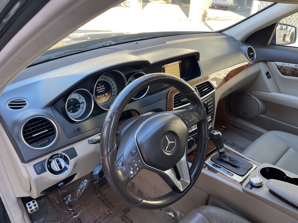 2012 Mercedes-Benz C-Class Image 14