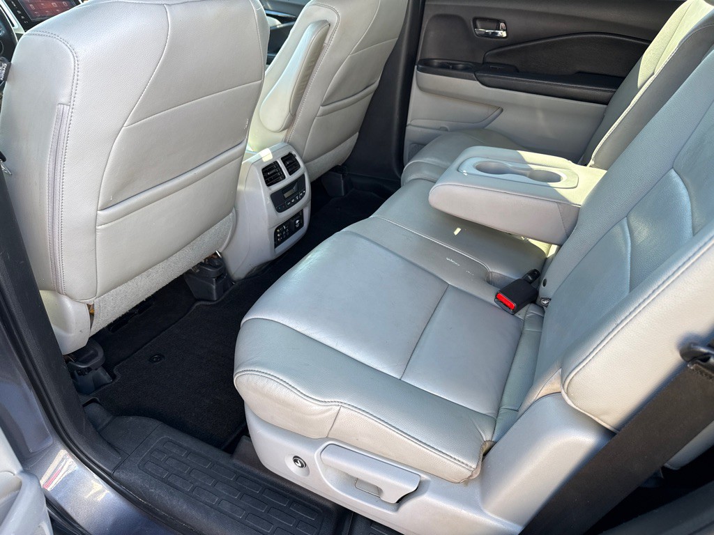 2016 Honda Pilot Image 6