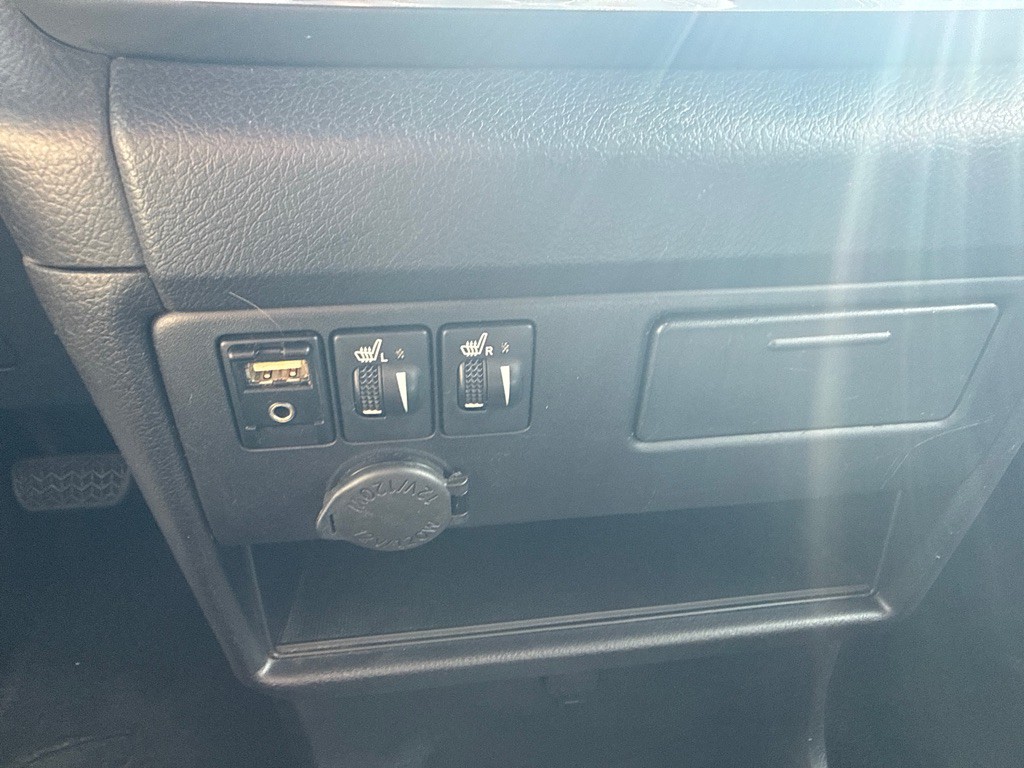 2015 Toyota Sienna Image 11