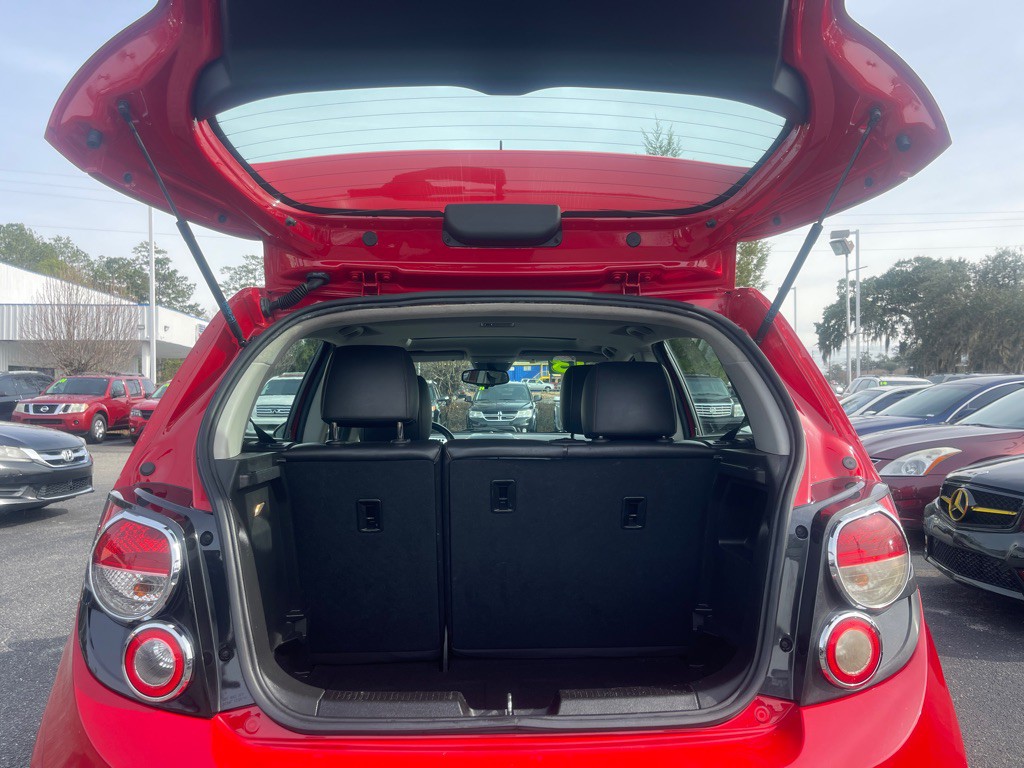 2013 Chevrolet Sonic Image 16