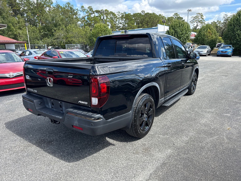 2017 Honda Ridgeline Image 3