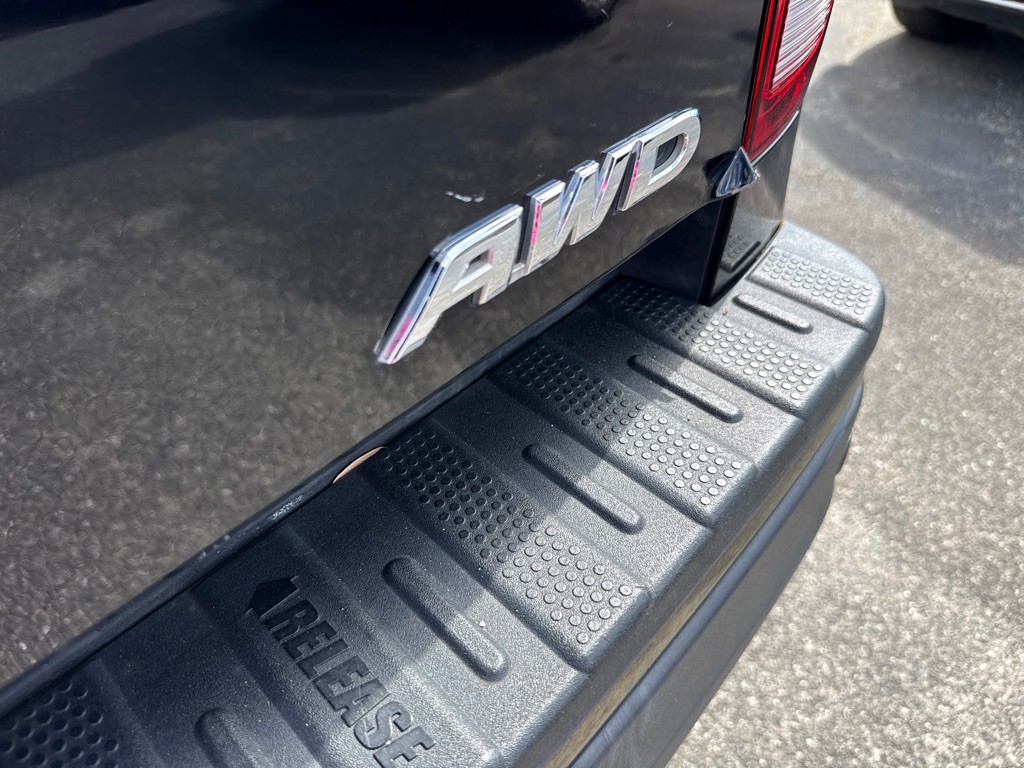 2017 Honda Ridgeline Image 5