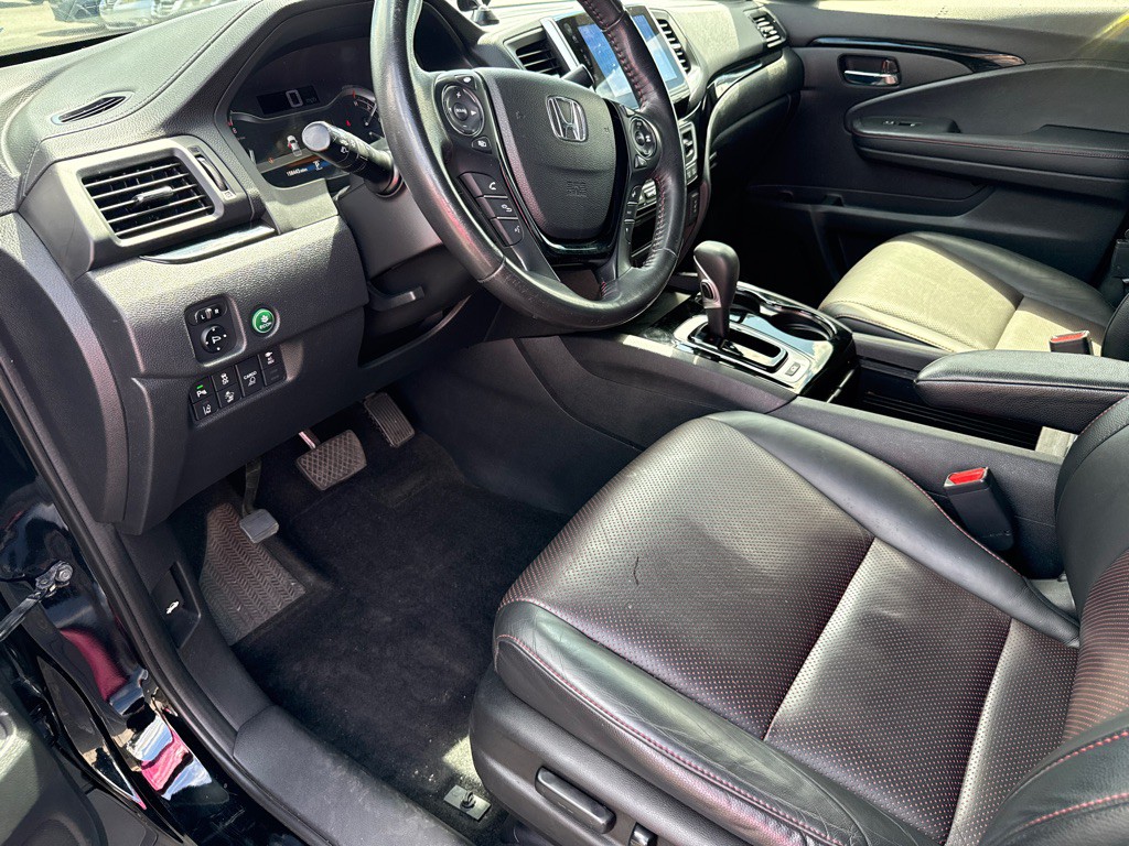 2017 Honda Ridgeline Image 7