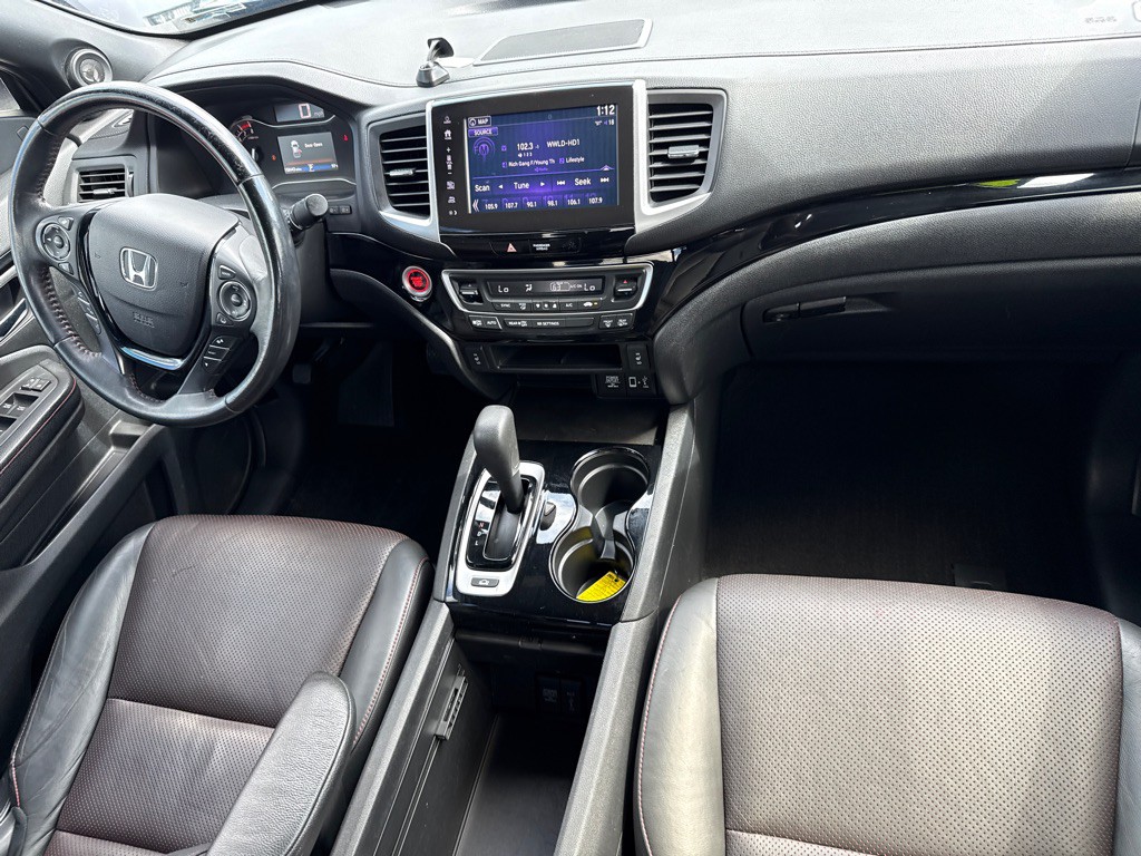 2017 Honda Ridgeline Image 11