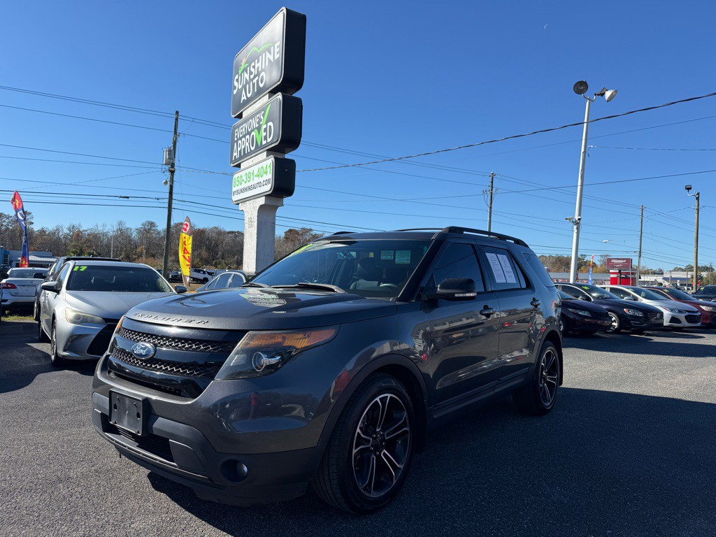 2015 Ford Explorer Image 1