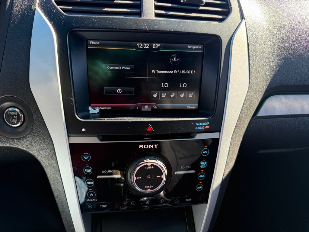 2015 Ford Explorer Image 12