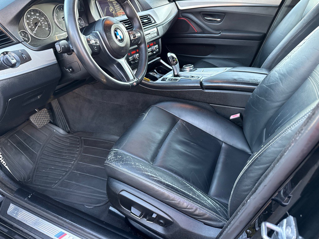 2015 BMW 5 Series Image 7