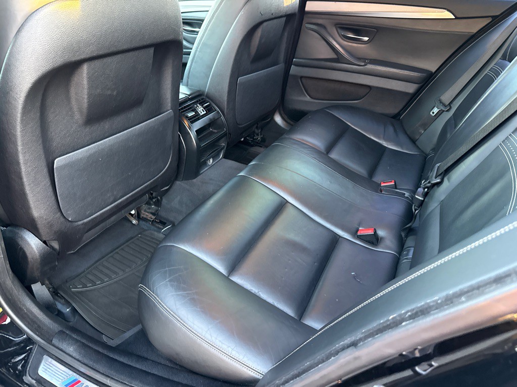 2015 BMW 5 Series Image 8