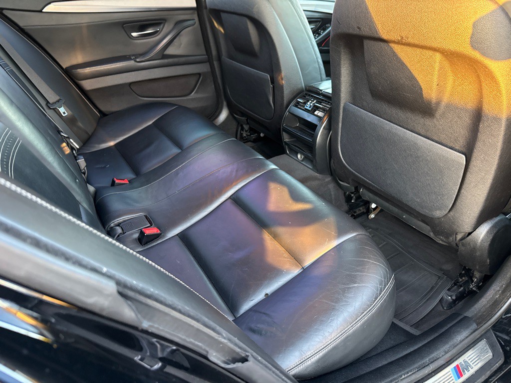 2015 BMW 5 Series Image 10