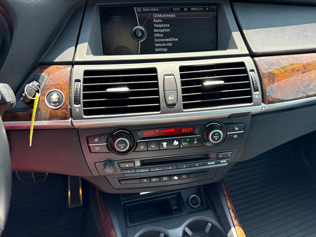 2013 BMW X5 Image 9