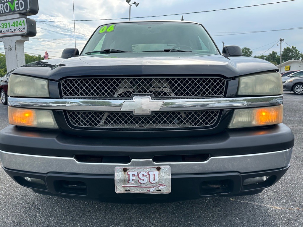 2006 Chevrolet Avalanche Image 12
