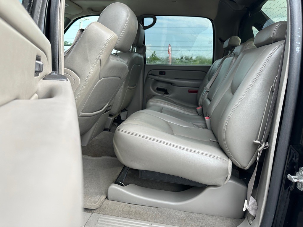 2006 Chevrolet Avalanche Image 14