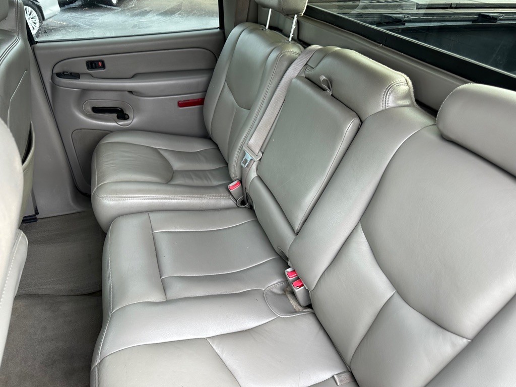2006 Chevrolet Avalanche Image 21