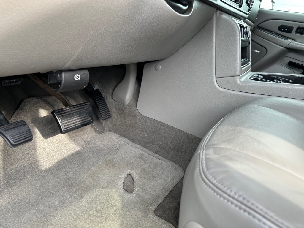 2006 Chevrolet Avalanche Image 28