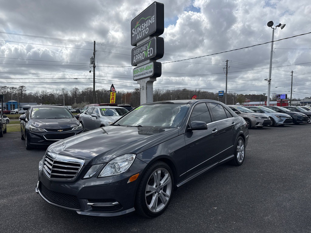 2013 Mercedes-Benz E-Class Image 1