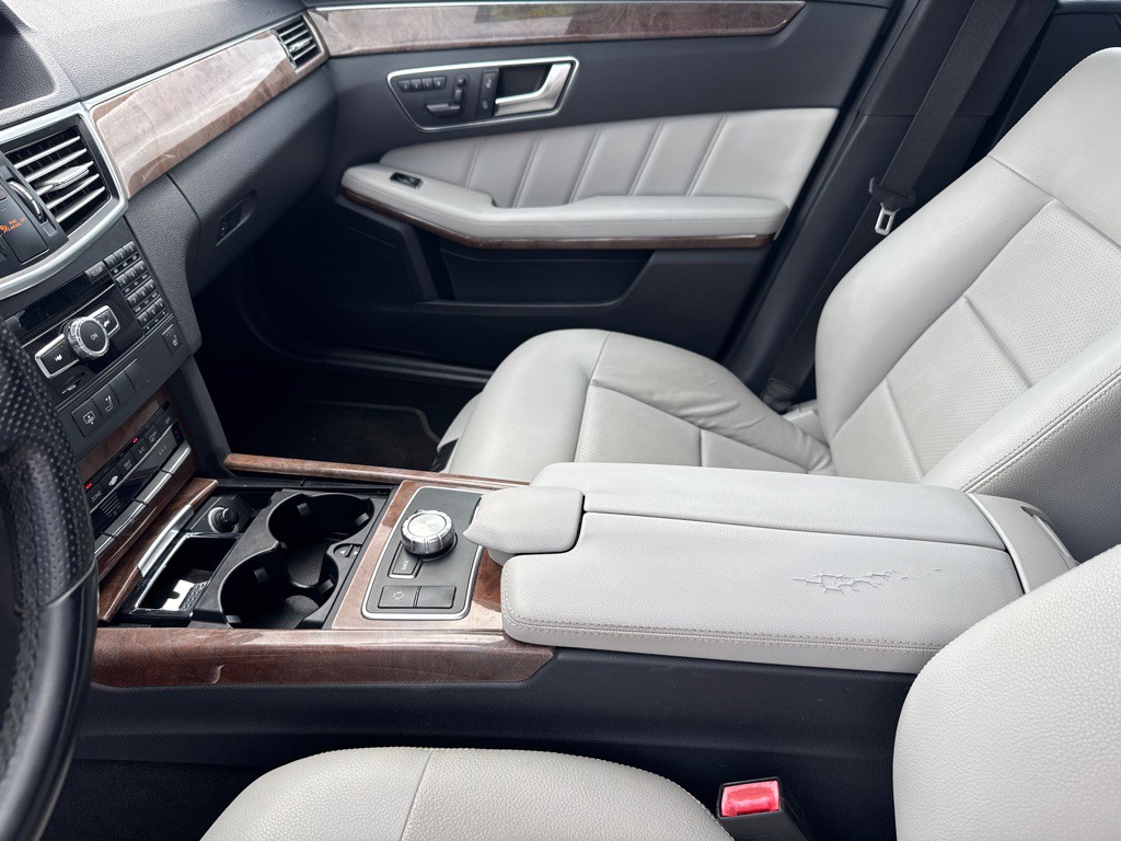 2013 Mercedes-Benz E-Class Image 5